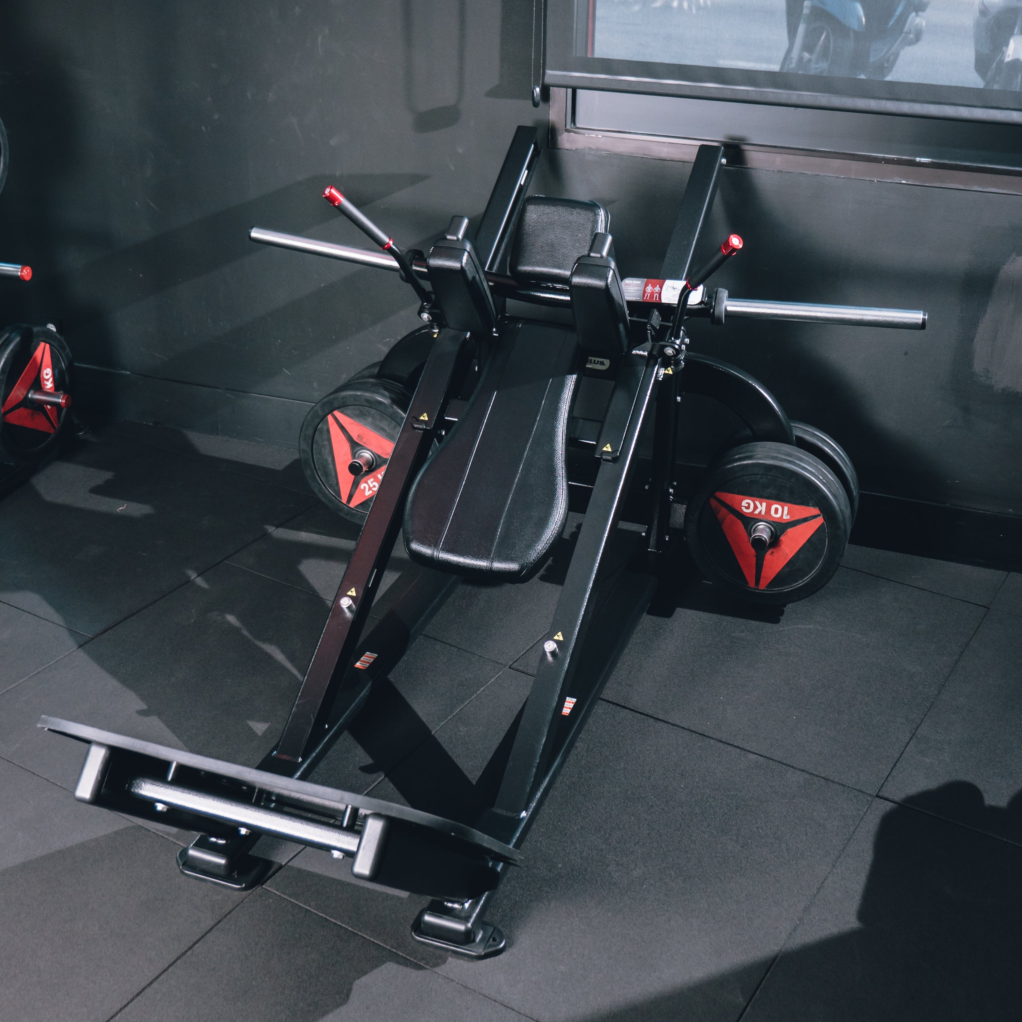 Nautilus Hack Squat